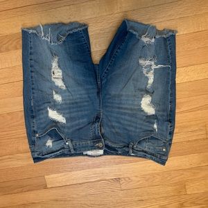 TORRID size 20 ripped boyfriend shorts